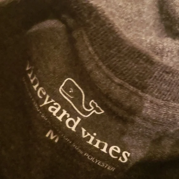 Vineyard Vines Gray Long Sleeve Pocket Tee Whale Logo - Picture 4 of 4